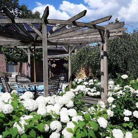 Irish Bowtop Op Het Platteland Van Huize Ouwervelden Wouwsche Plantage Ngoại thất bức ảnh
